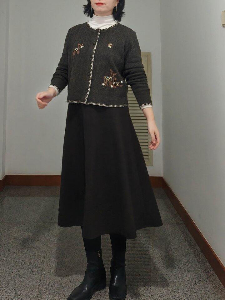 Daily Look 小鹿刺绣毛衣