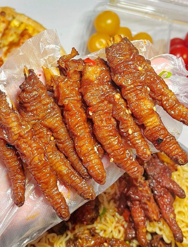 王小卤红油虎皮凤爪！💰9+