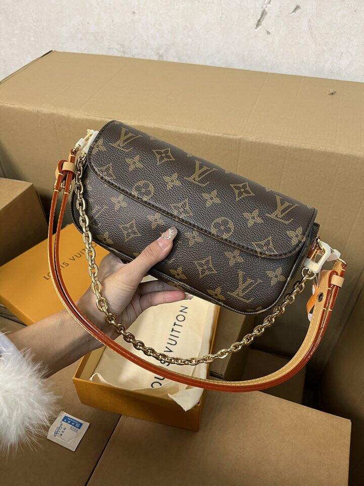 这只老花越背越上瘾