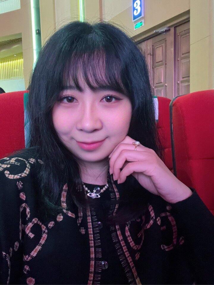 今天要求盛装出席