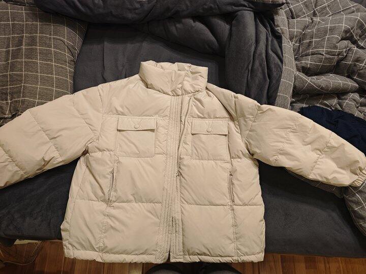 出闲置：全新90白鸭绒羽绒服100包邮，有姐妹喜欢吗？穿到130斤