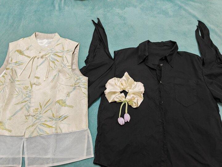 路口姐妹付邮送的衣服