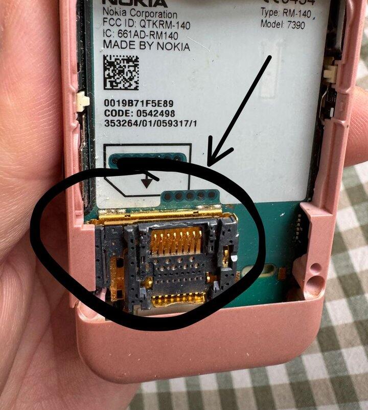 金价涨得离谱就什么邪门的路子都出来了。