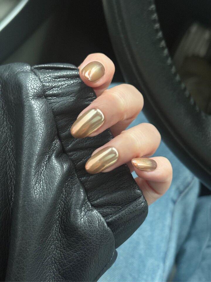 穿戴甲测评｜贝拉姐说过年不能做魔镜粉美甲