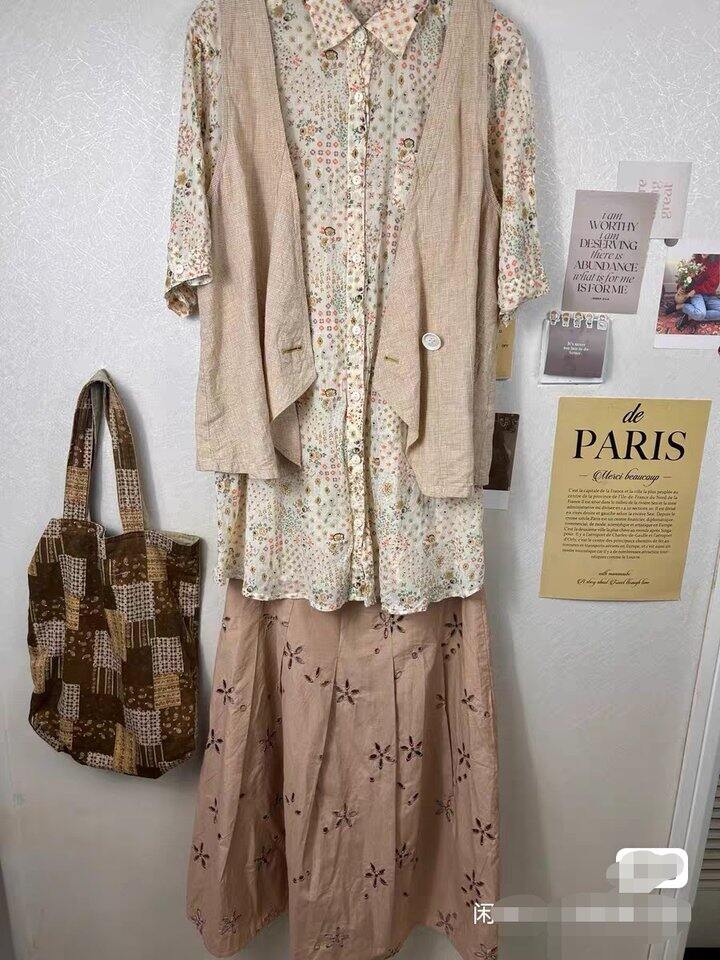 47÷日系复古衬衫，淡黄色碎花