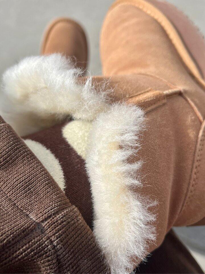 店里没人 每天上午坐着晒太阳