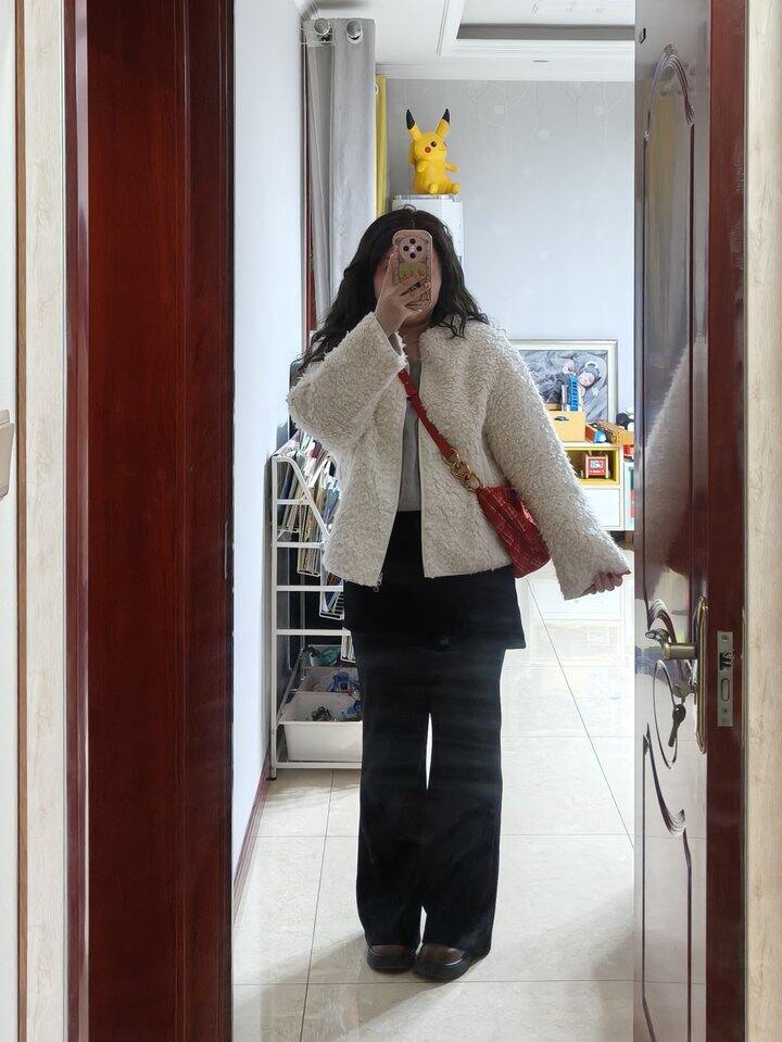 终于把新年穿搭搭好了，四套主打一个不重复