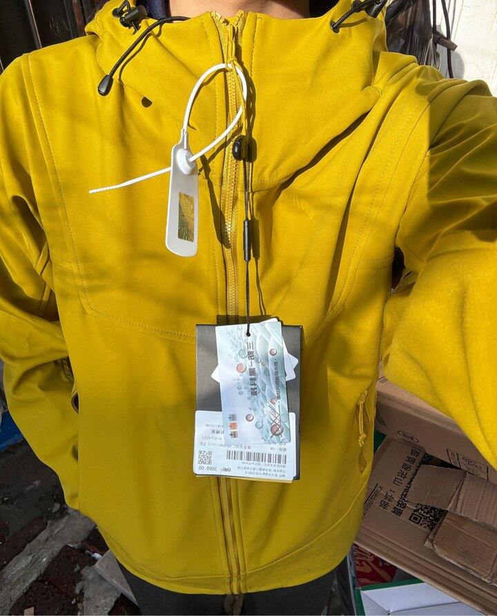 多多买到超值的冲锋衣！