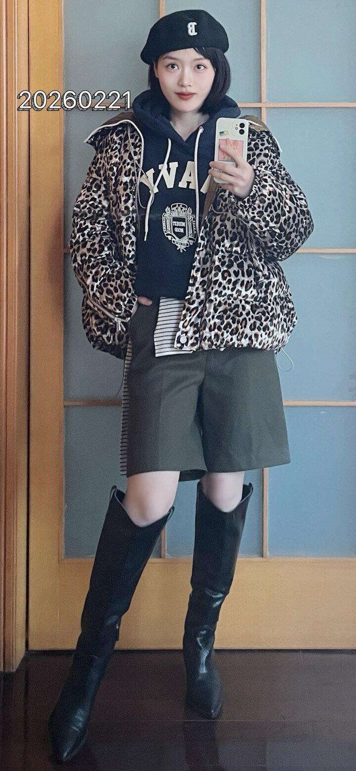 ootd ｜ 苔痕上阶绿