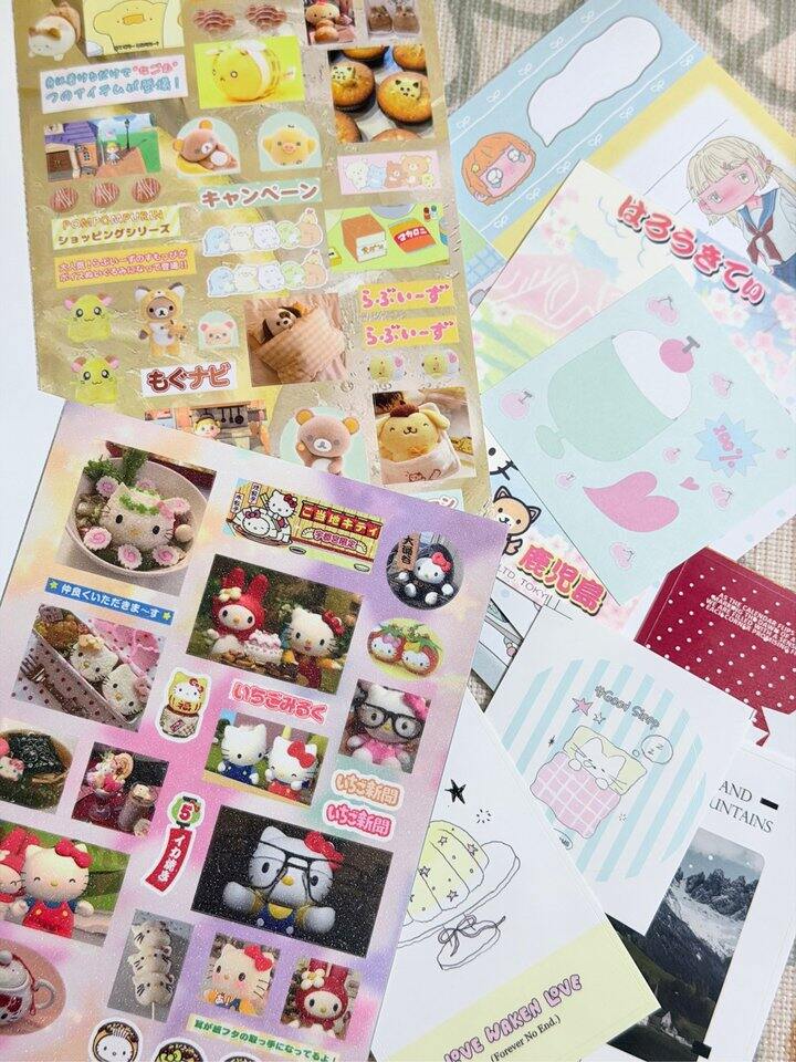 最近刷到的新玩具 贴纸书！