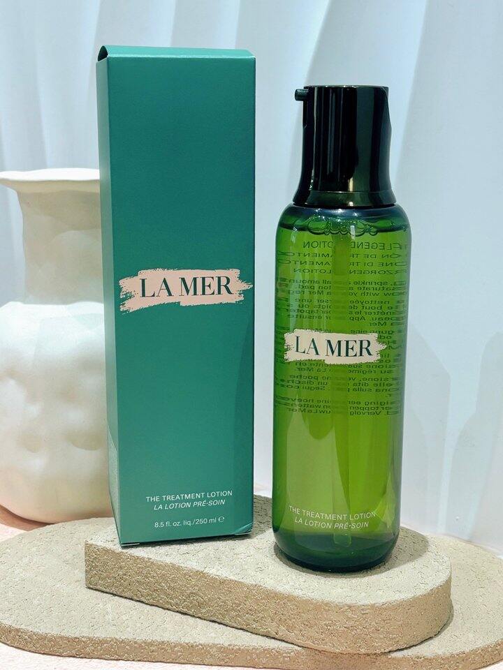 只有50瓶速度，香港直邮韩免版！ 海蓝之谜经典版精萃水250ml 秒杀599💰包邮不退换 有效期至：2028年11月