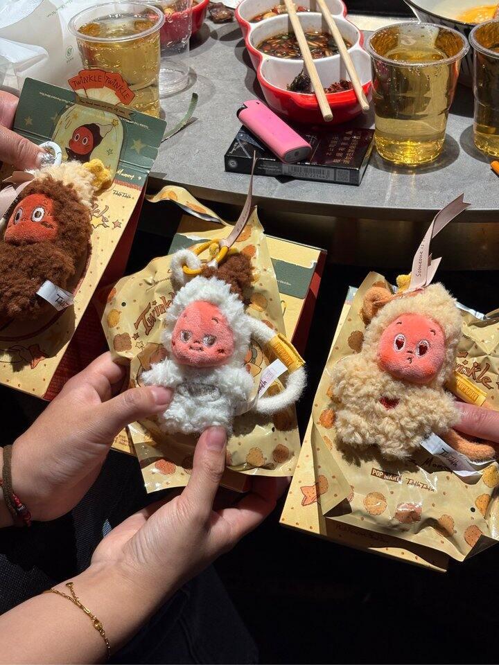 朋友的婚礼小巧思之星星人盲盒