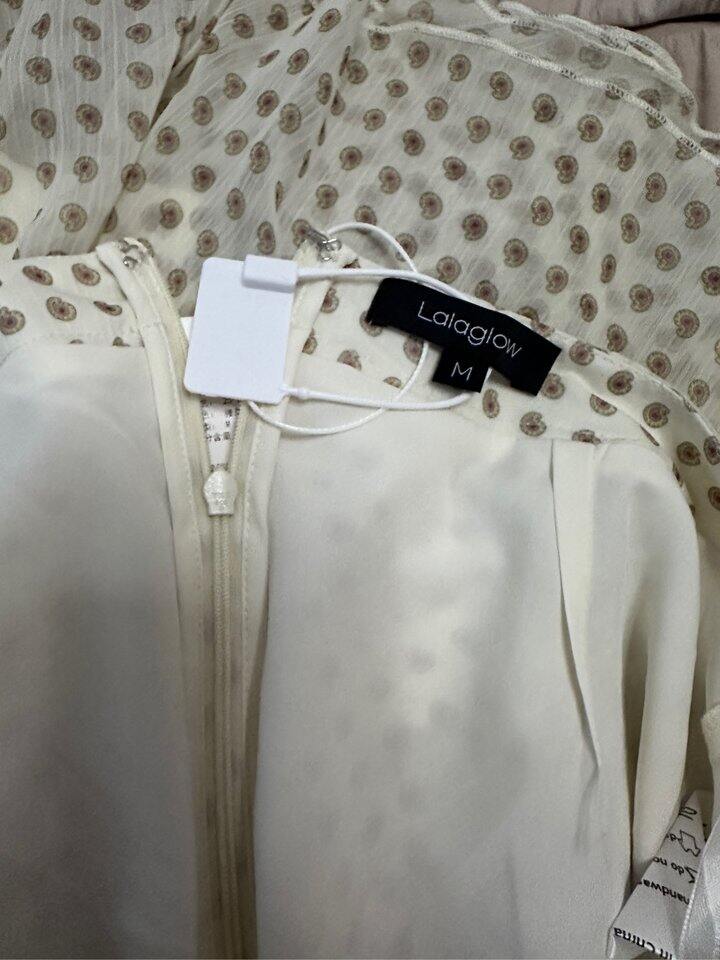 前几天发的裙子