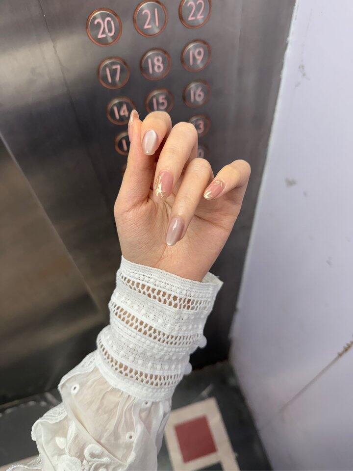 做了个白开水美甲💅