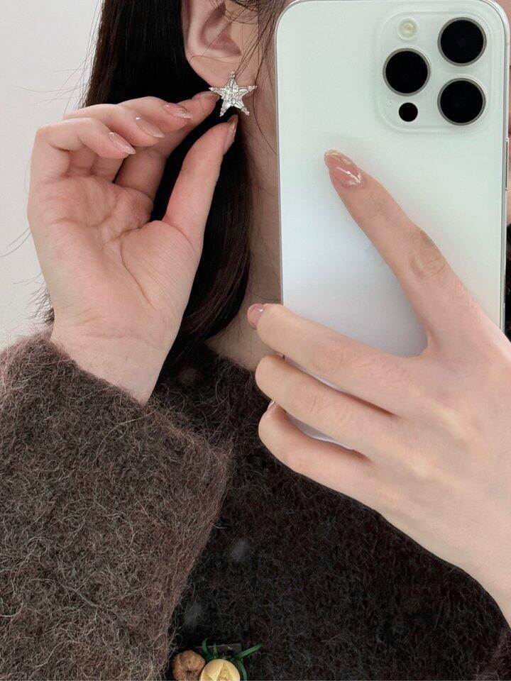 阿里8.9块的星星耳环到货啦