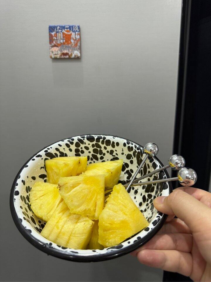 买到超甜凤梨了