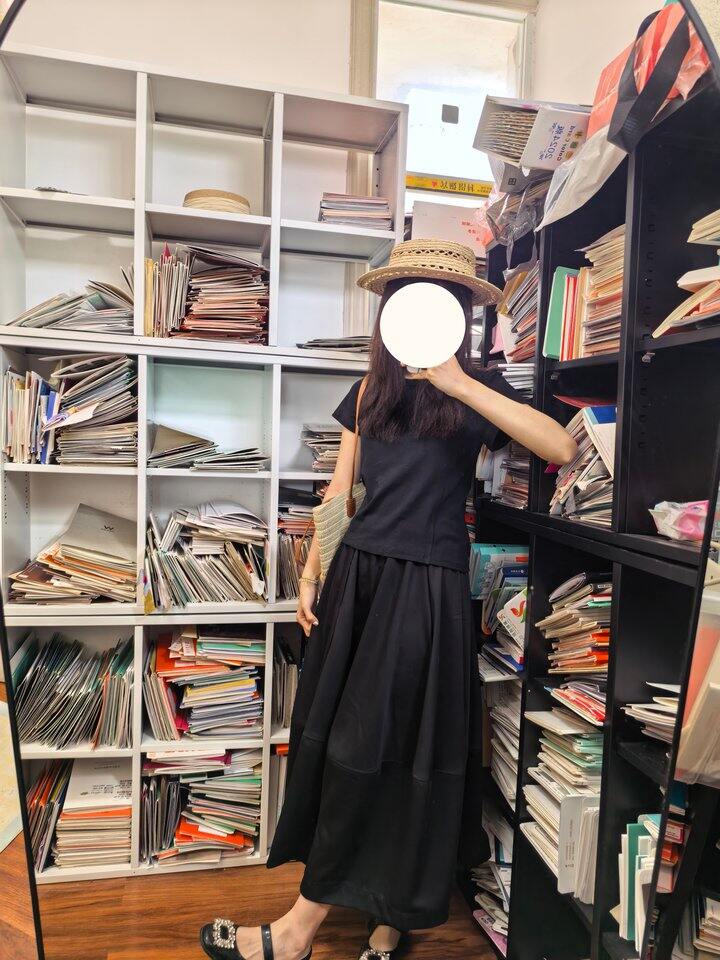 今晚八点 多片裁片立体花苞裙