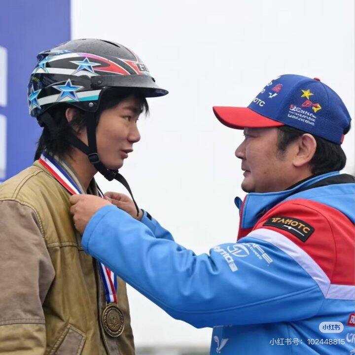 我们都曾经是张雪