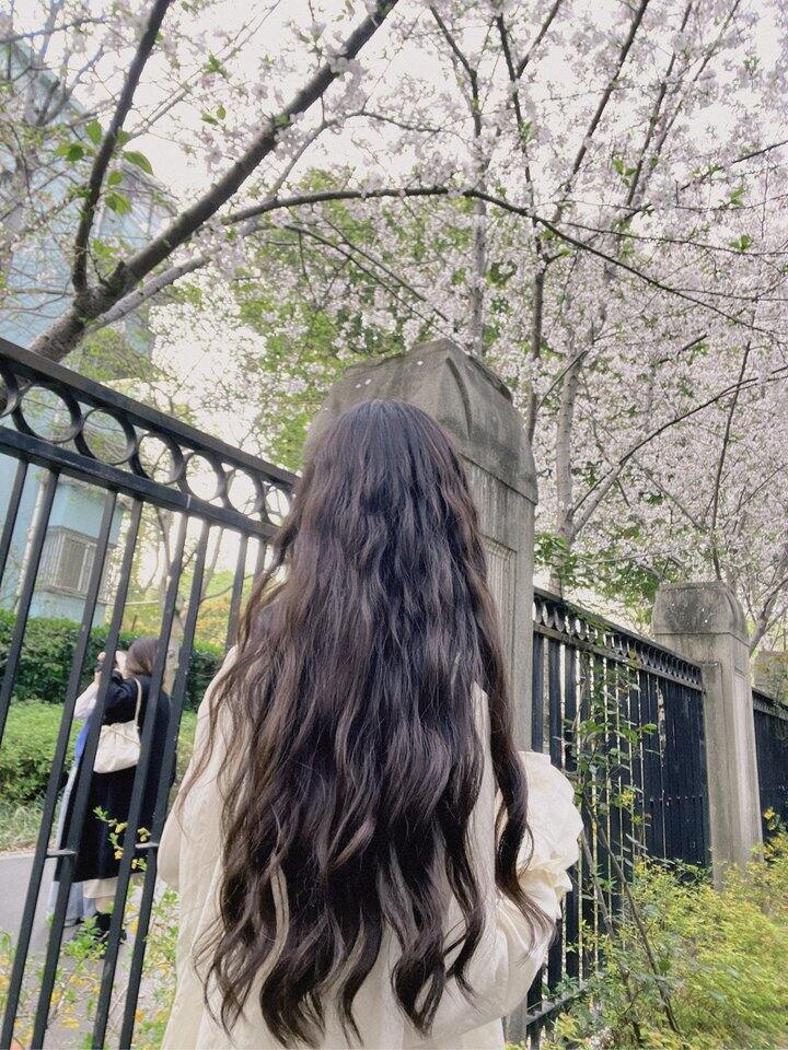 满意最近的这个头发弧度