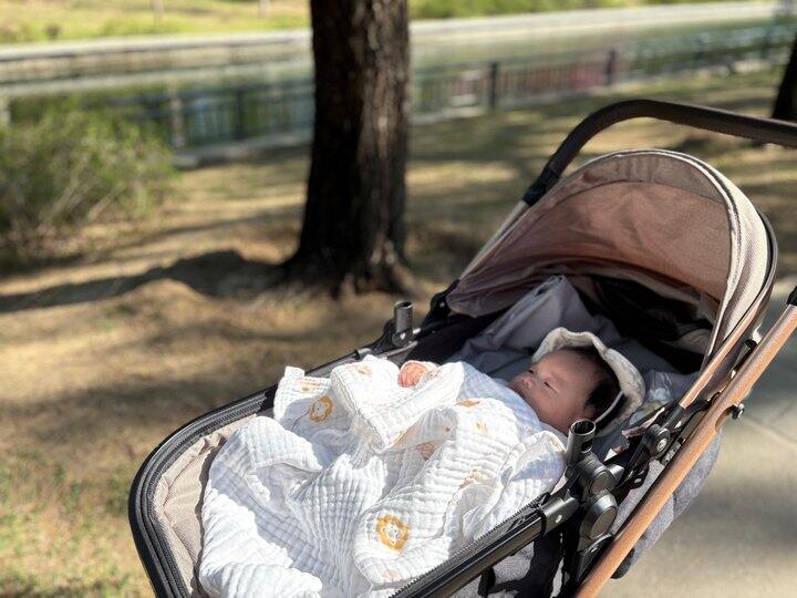 同学送的婴儿车