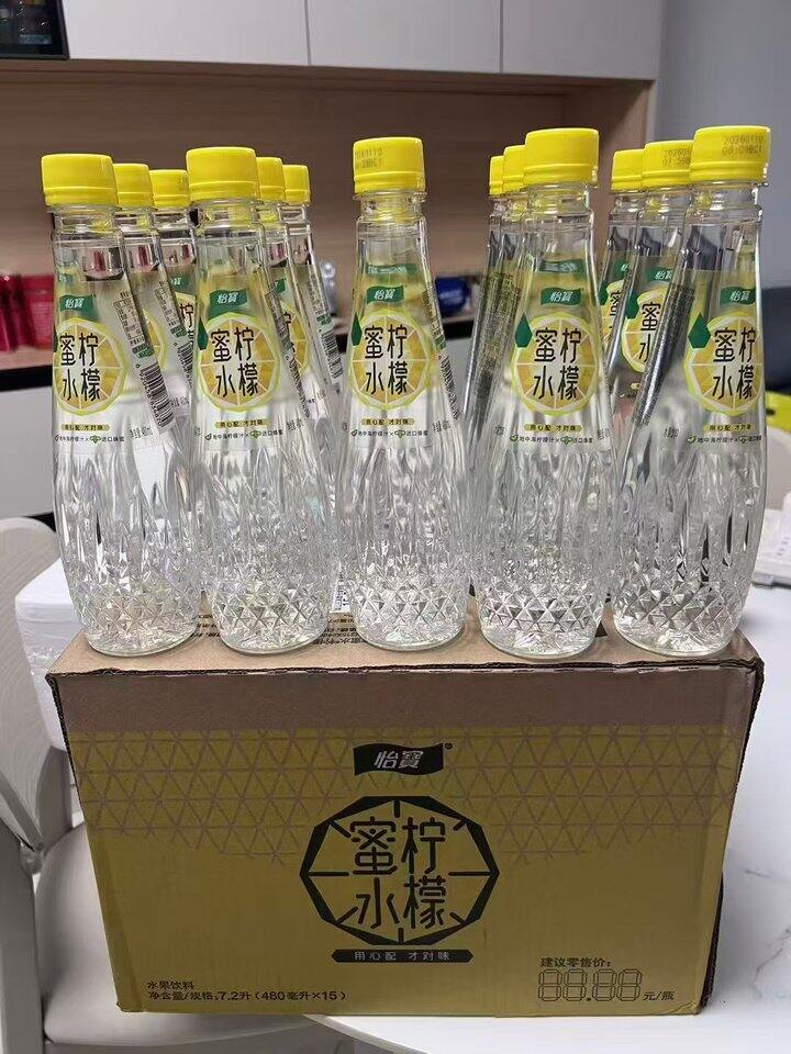怡宝柠檬水🍋好喝极了💰2.8，大瓶的！