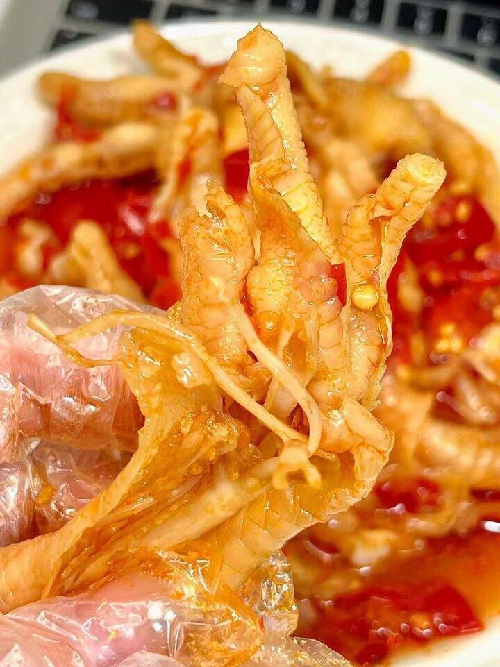 三只松鼠无骨凤爪！💰20+