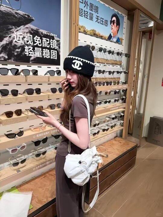 蕉下迷你泡芙包