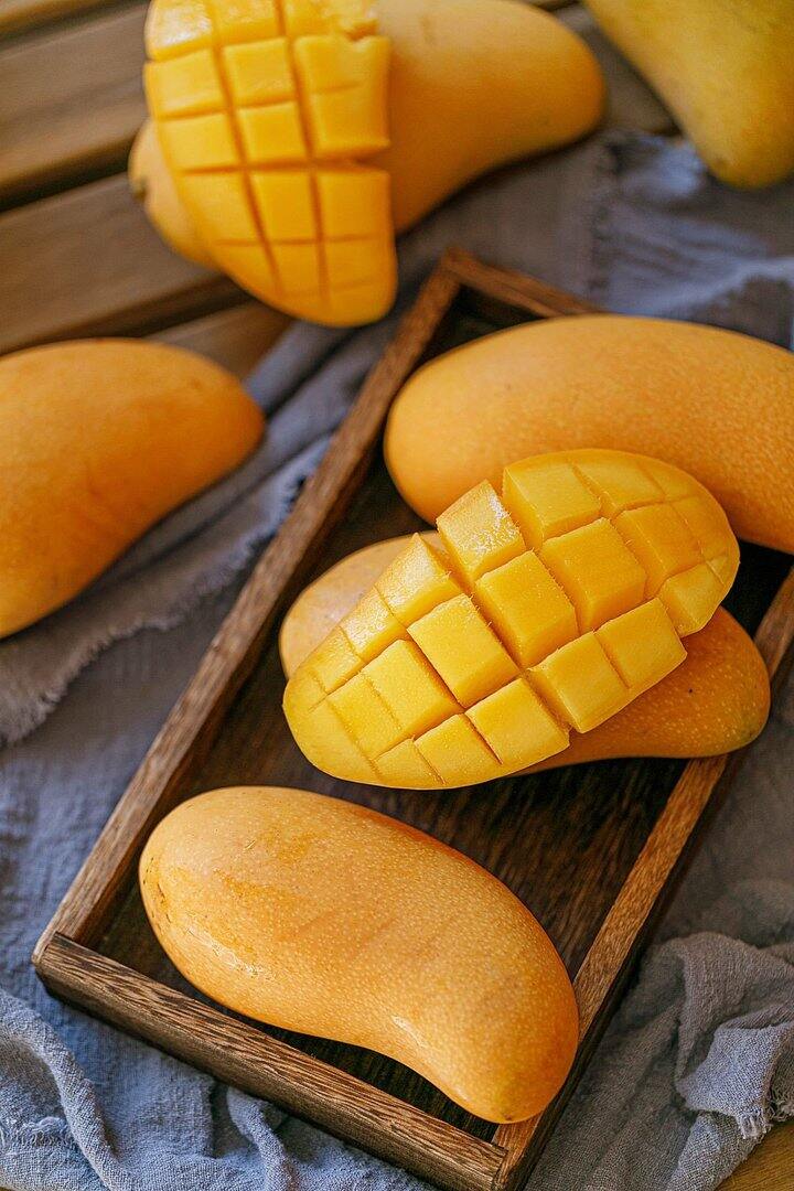 【金煌芒果3斤中果】到手19.9元