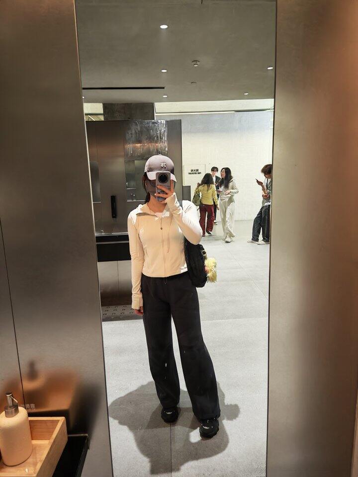 今天是lulu女孩