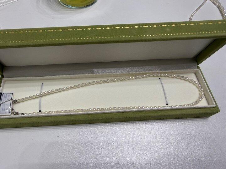 特价：米形珠项链60一条