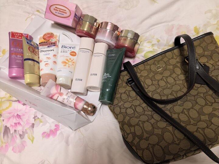 被我舅妈和闺蜜承包了我的护肤品🤩