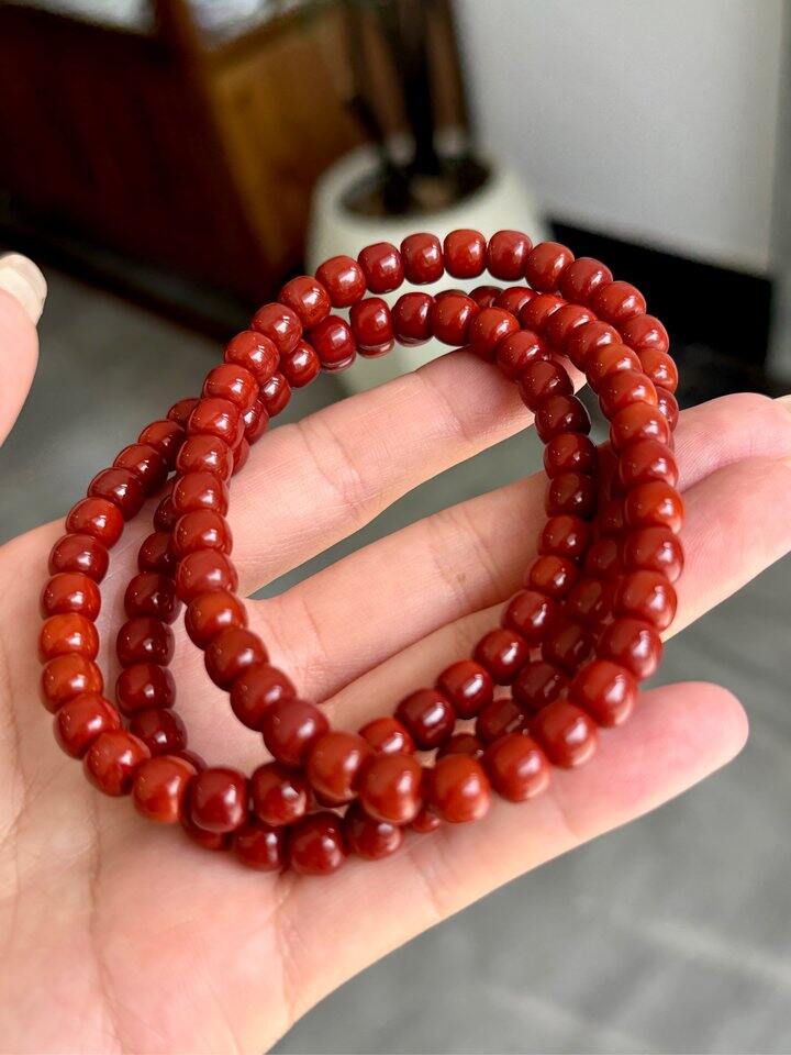 牛血红，南红