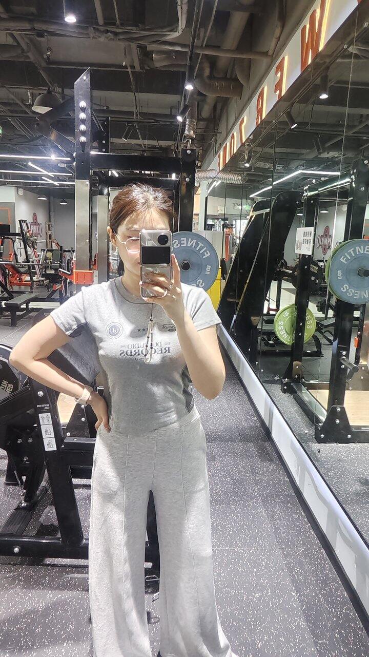 找到一条超级显瘦的运动裤