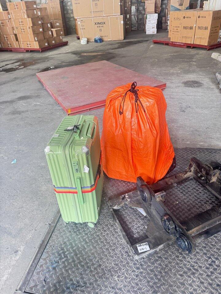 寄物流 33 公斤 150 块