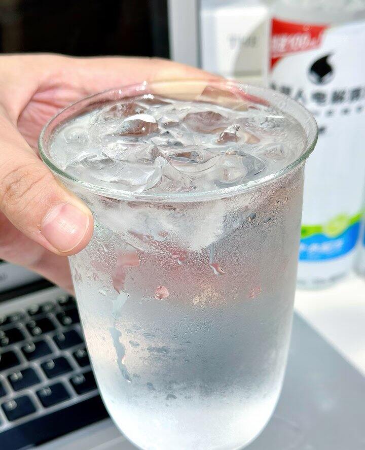 外星人3.7/瓶，大瓶的～