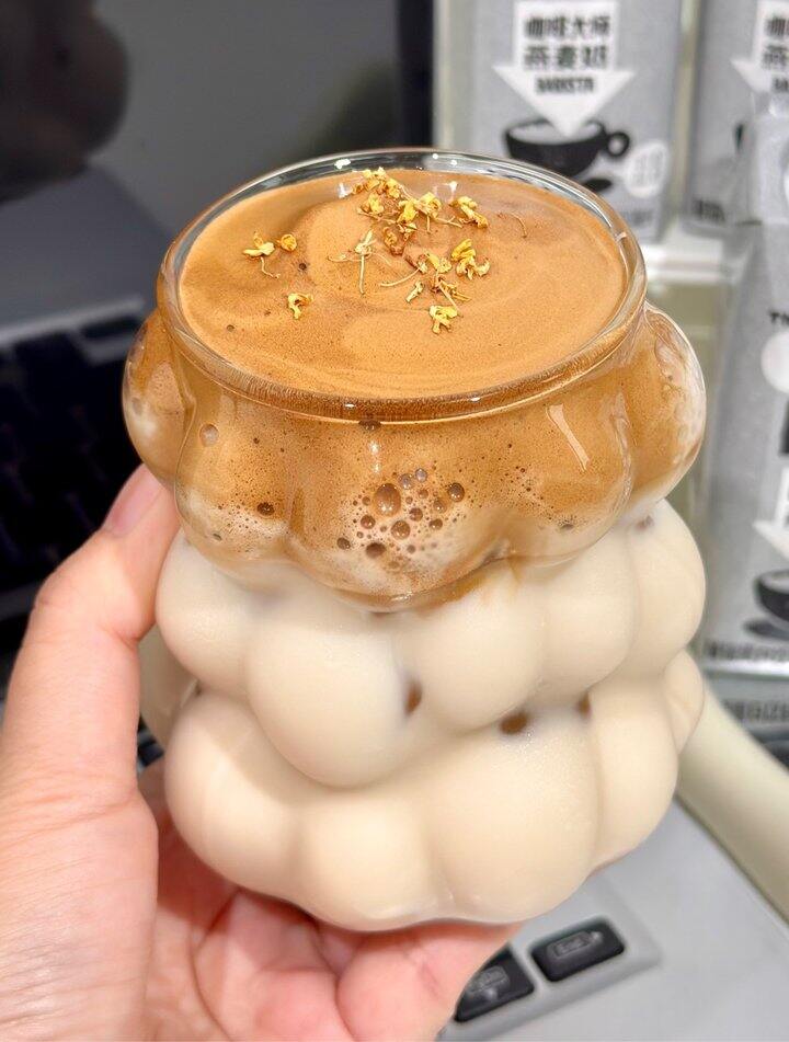 四只猫的燕麦拿铁！💰0.6