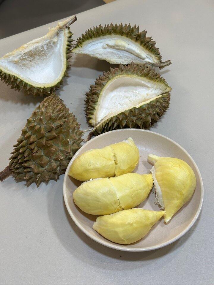 京鲜生金枕巴掌榴莲