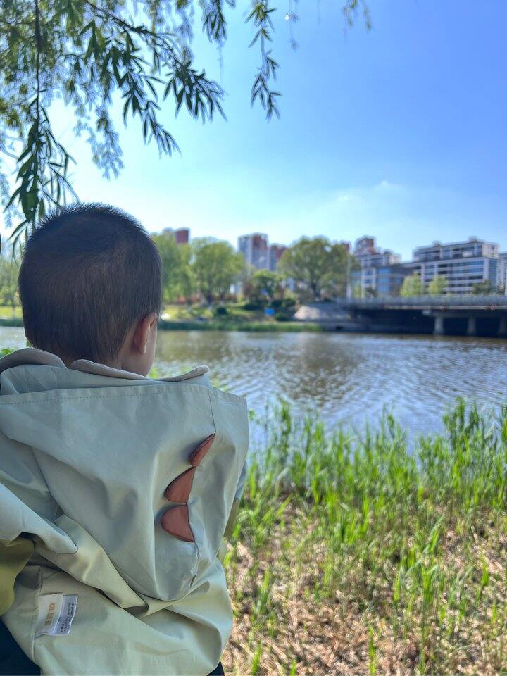 又带宝宝勇闯飞机了