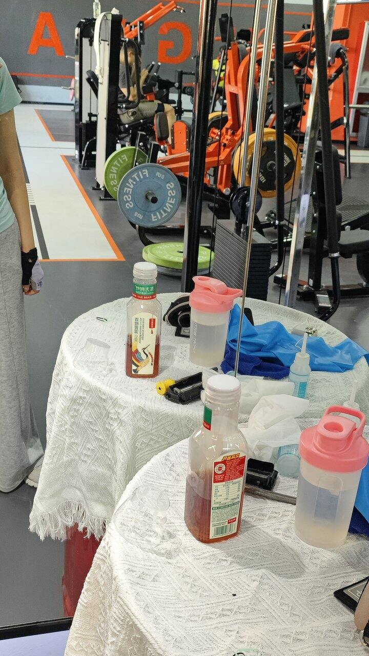 这世界能不能只有女人啊啊啊