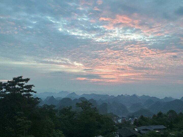 日出共赏