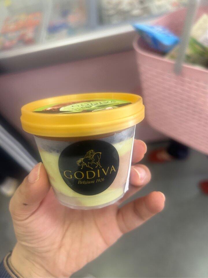 富婆姐姐请我吃冰淇淋🍨