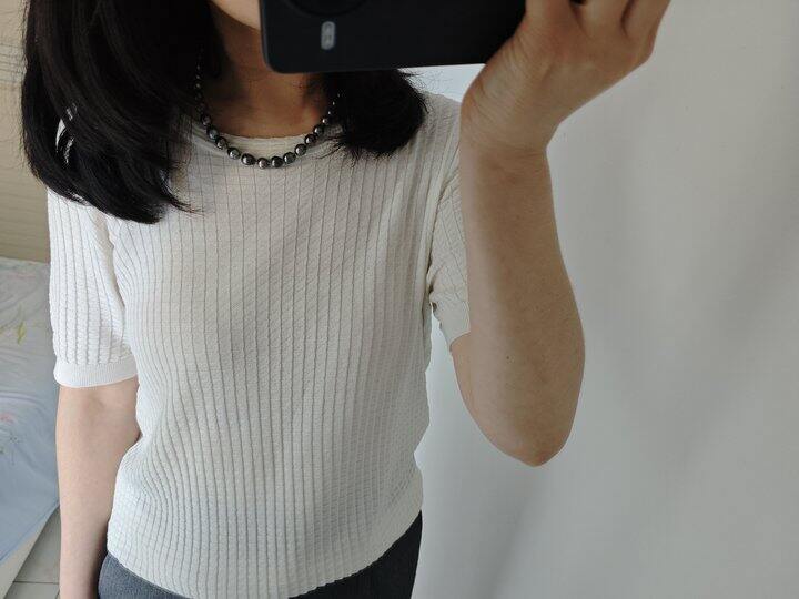 白色针织