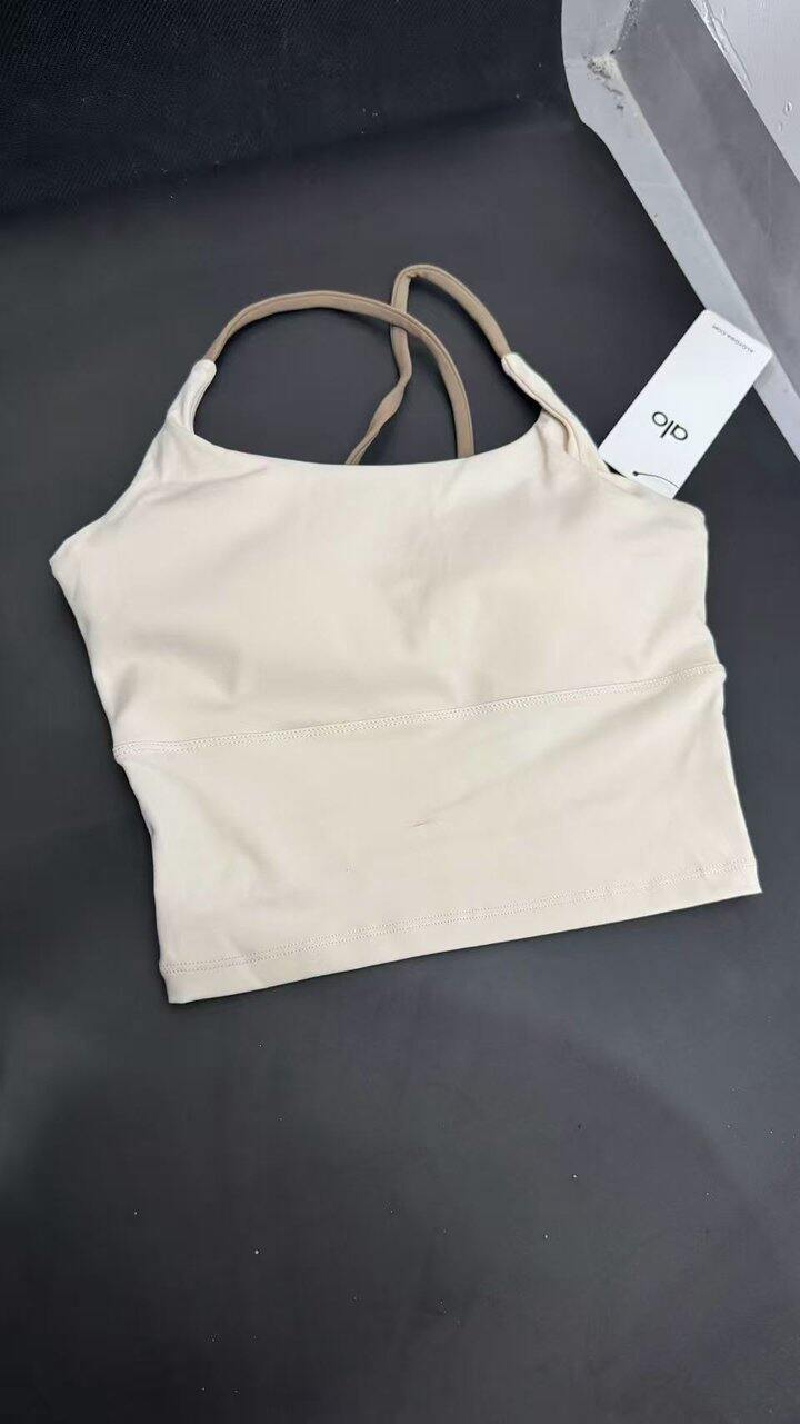 alo运动服姐妹们有兴趣吗？都是实拍图