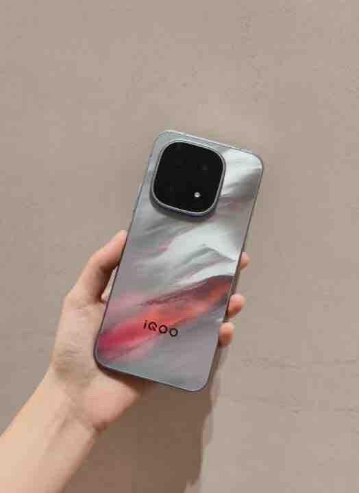 vivo iQOO 15 16G+512G手机 叠国补💰4023