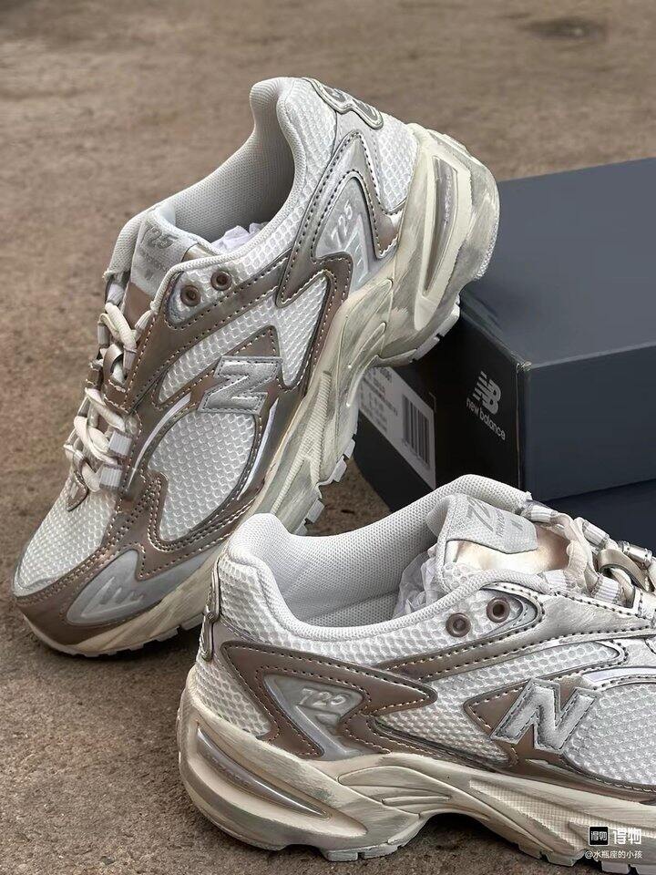 新百伦 NB ML725GB💰186