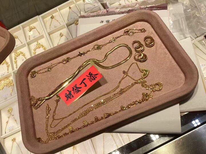 黄金金价暴跌，抄底买疯了