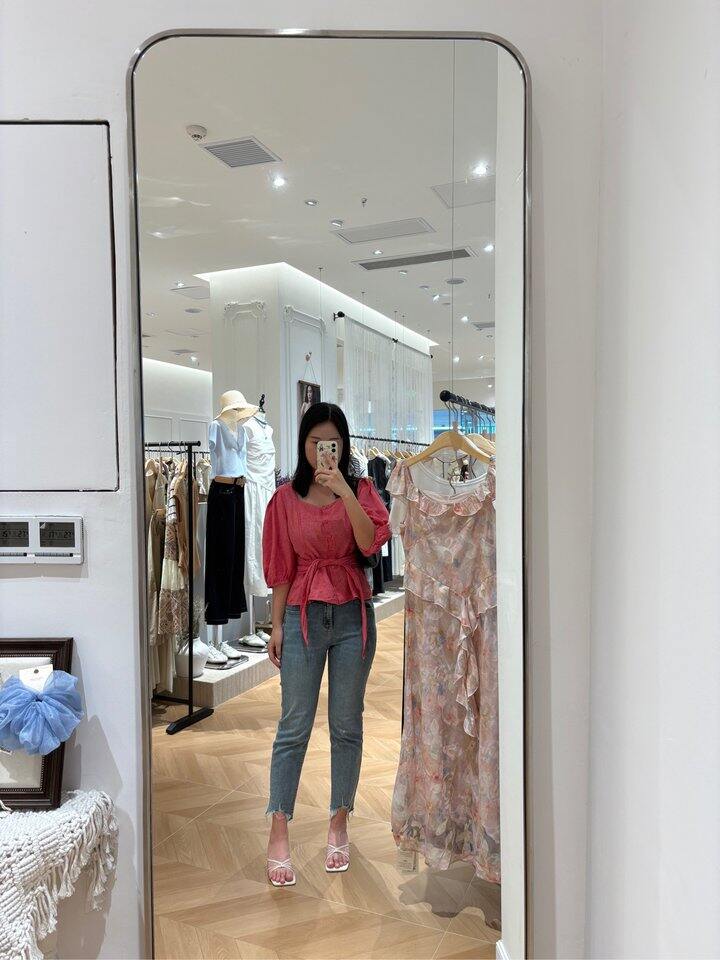 周末试了几件衣服