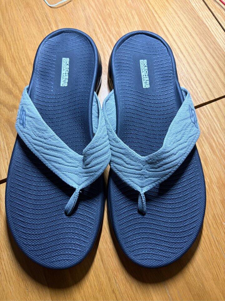 30元的斯凯奇拖鞋