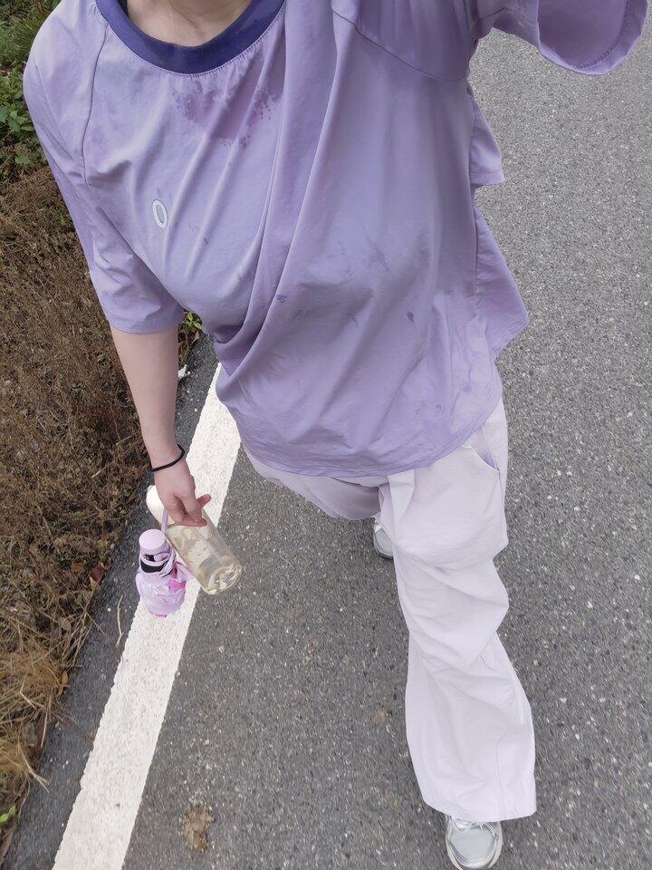 紫色系的一身