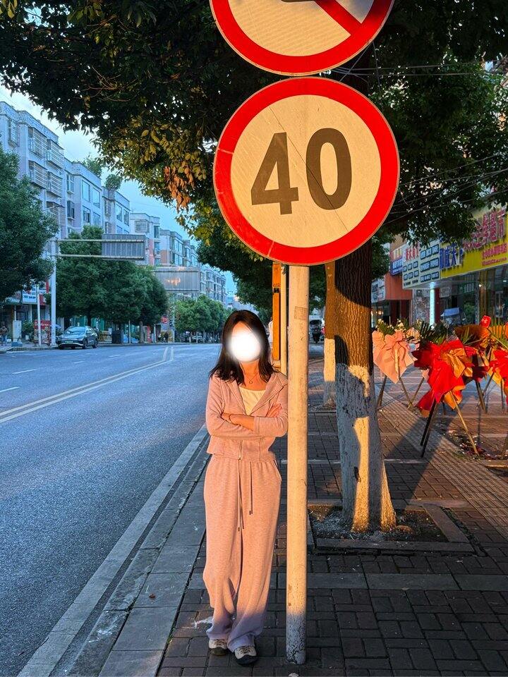 【晒单】香影运动休闲紫色套装女2025秋季新款超好看连帽卫衣长裤子两件套